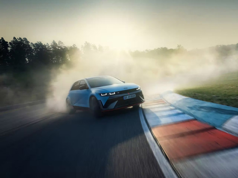 uusi Hyundai IONIQ 5